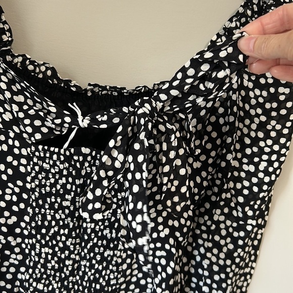 Reformation Shirt Bacio Ruffle Tie Back Crop Top Black White Square Neck 2 NEW - Picture 12 of 16